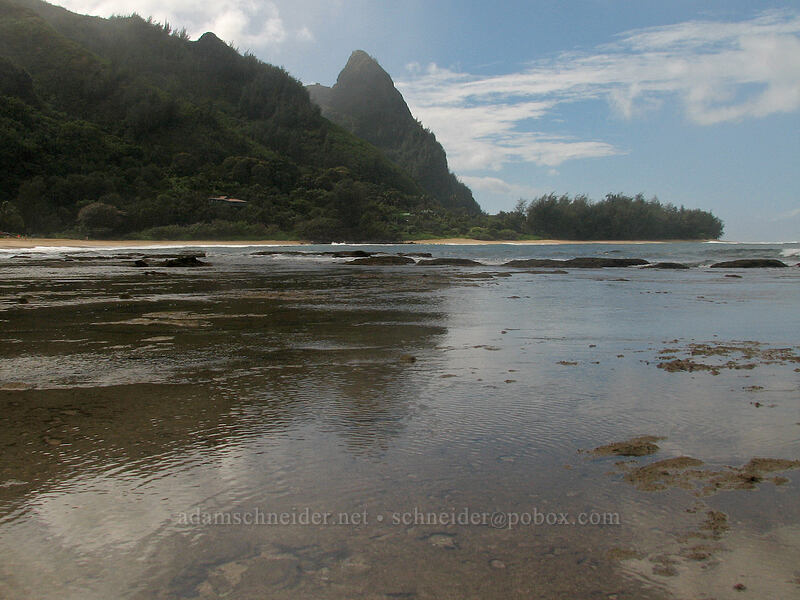 Makana & tidepools [Tunnels Beach, Ha'ena, Kaua'i, Hawaii]