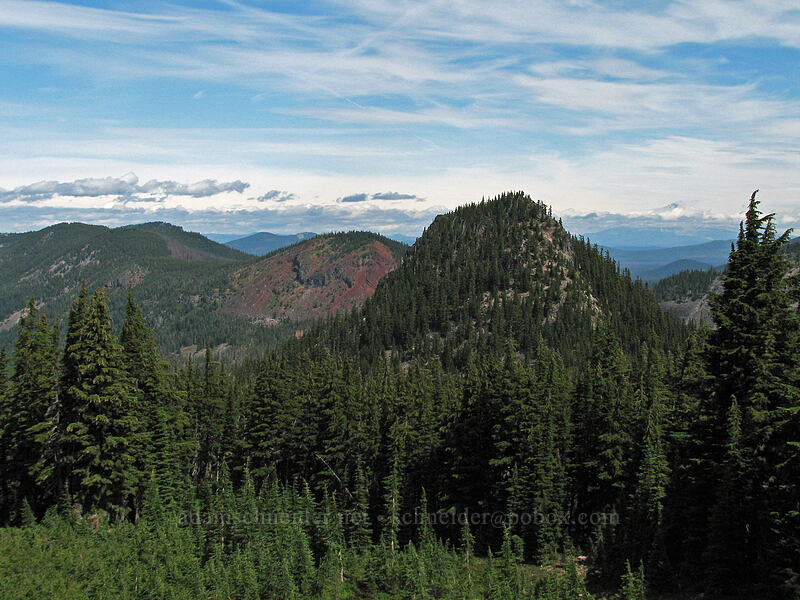 Pyramid Butte & Ruddy Hill [Pacific Crest Trail, Mt. Jefferson Wilderness, Marion County, Oregon]