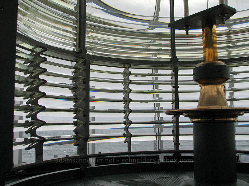 lighthouse lens [Yaquina Head Lighthouse, Agate Beach, Lincoln County, Oregon]