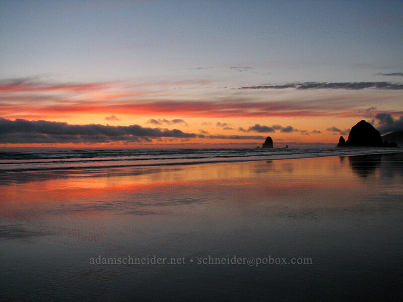 Haystack Rock at sunset [Tolovana Park, Cannon Beach, Clatsop County, Oregon]
