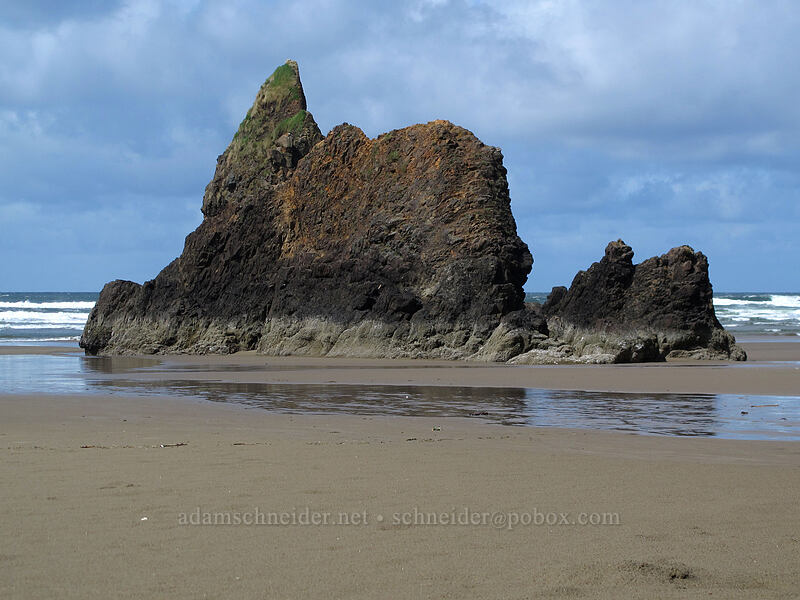sea stack [Arcadia Beach, Cannon Beach, Clatsop County, Oregon]