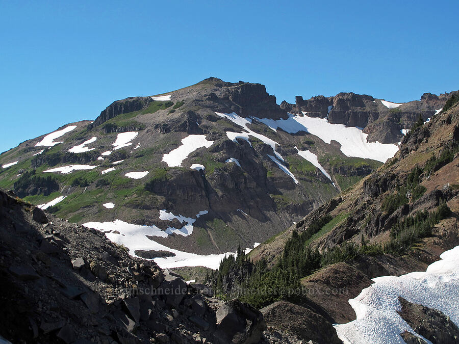 Hawkeye Point [Goat Ridge saddle, Goat Rocks Wilderness, Lewis County, Washington]