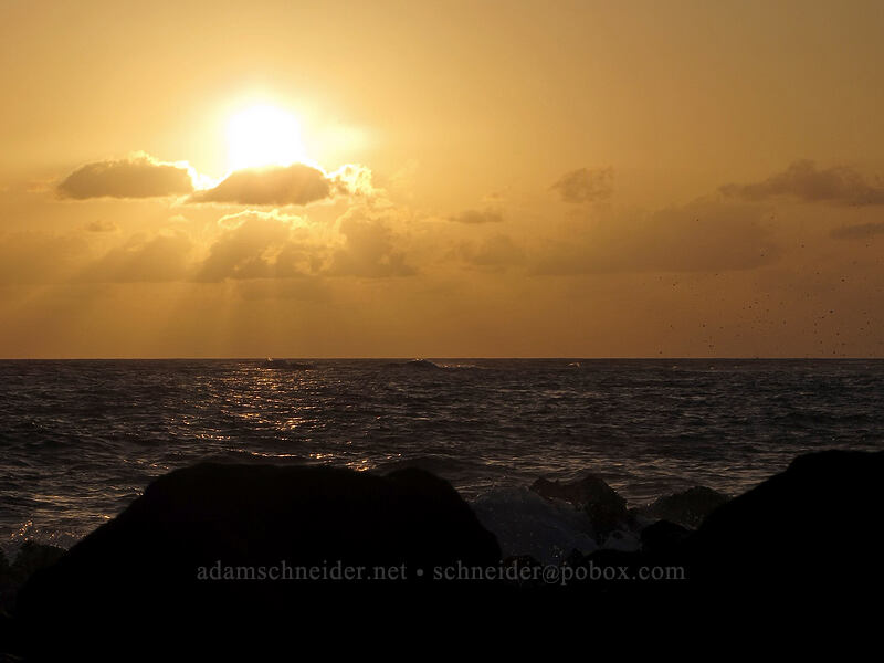 sunset [Ho'one Road, Po'ipu, Kaua'i, Hawaii]