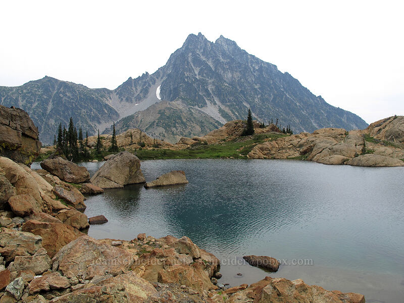 Lake Ingalls & Mt. Stuart [Lake Ingalls, Alpine Lakes Wilderness, Chelan County, Washington]