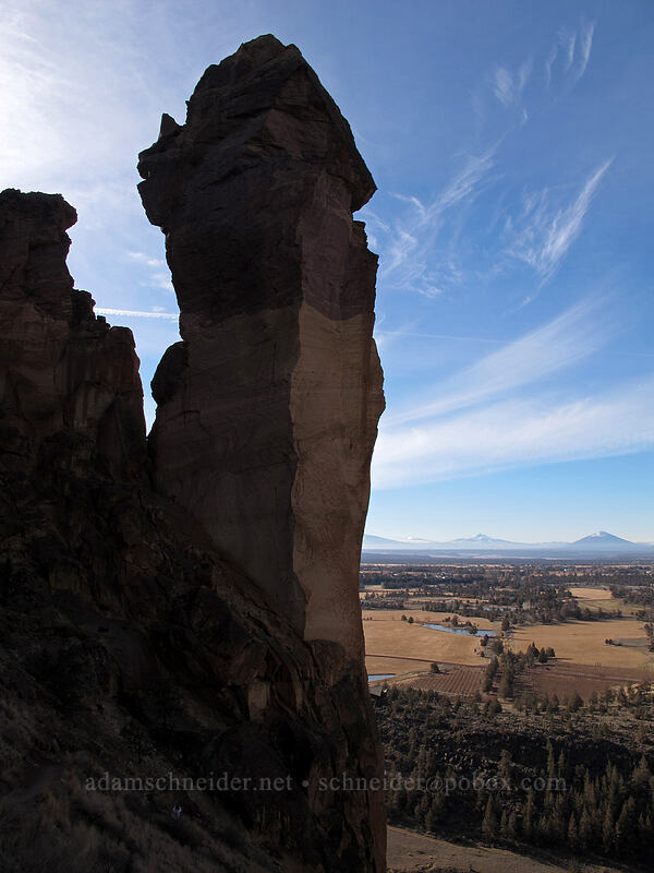 Monkey Face & cloud streaks [Misery Ridge Trail, Smith Rock State Park, Deschutes County, Oregon]