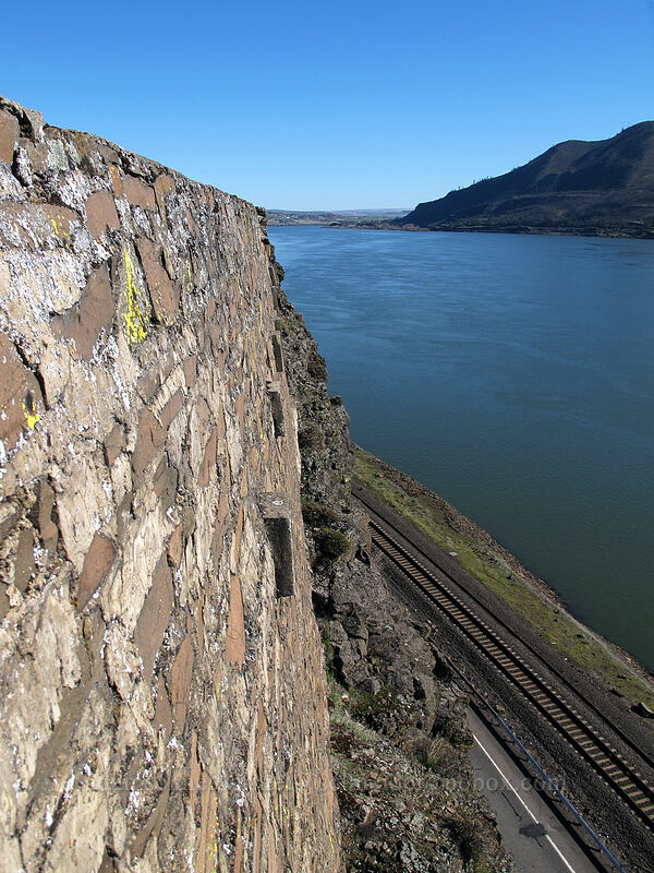Lyle Convict Road stonework [Lyle Convict Road, Klickitat County, Washington]