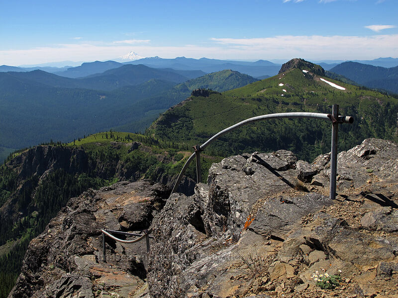 Sunrise Peak's summit [Sunrise Peak, Gifford Pinchot National Forest, Skamania County, Washington]