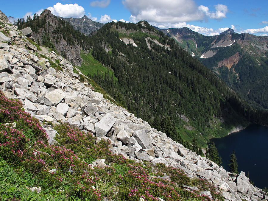 Alaska Mountain & Alaska Lake [Pacific Crest Trail, Alpine Lakes Wilderness, Kittitas County, Washington]