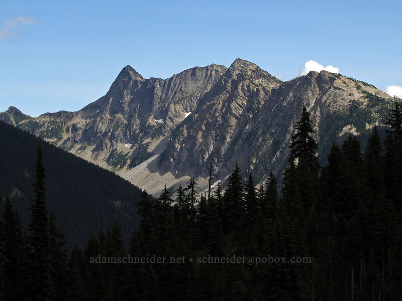 Stiletto Peak & the Copper Creek Valley [Maple Pass Trail, Okanogan-Wenatchee National Forest, Chelan County, Washington]