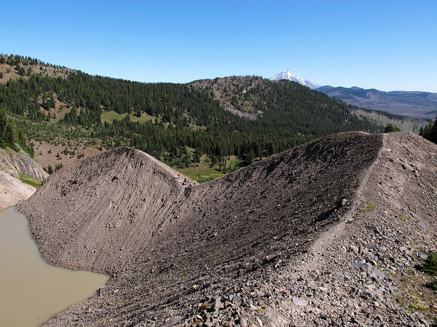 moraine [Canyon Creek moraine, Mt. Jefferson Wilderness, Jefferson County, Oregon]