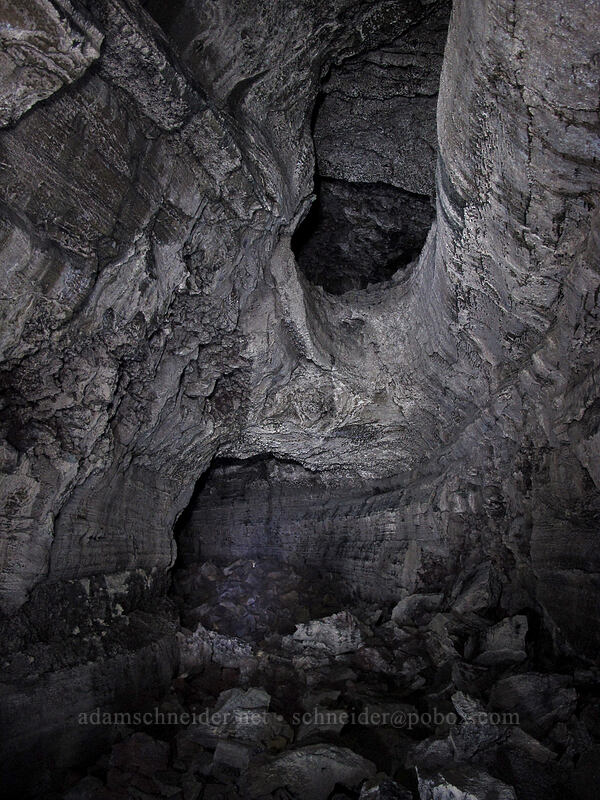 two-story cave [Falls Creek Cave, Gifford Pinchot National Forest, Skamania County, Washington]