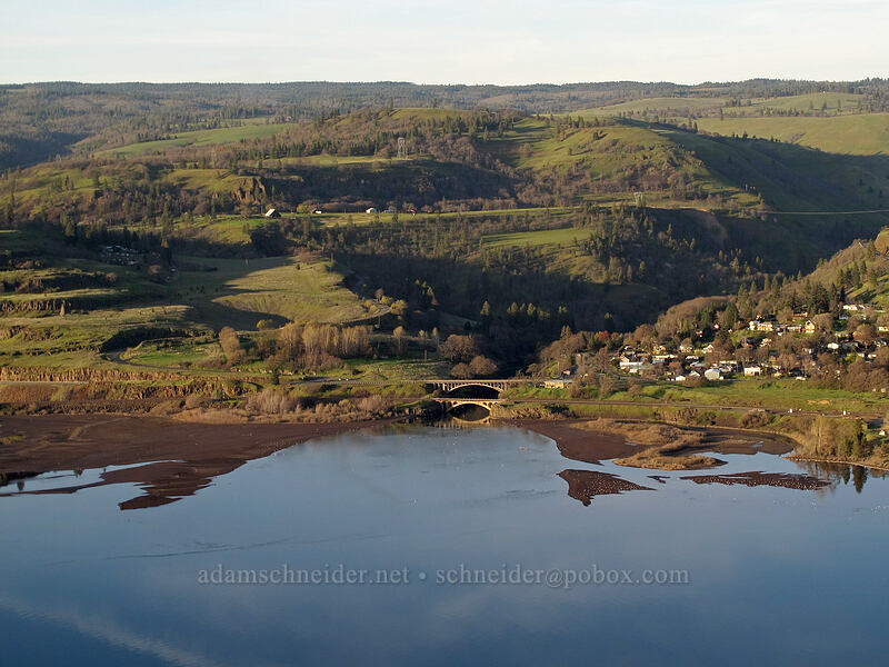 mouth of the Klickitat River [Rowena Crest, Wasco County, Oregon]