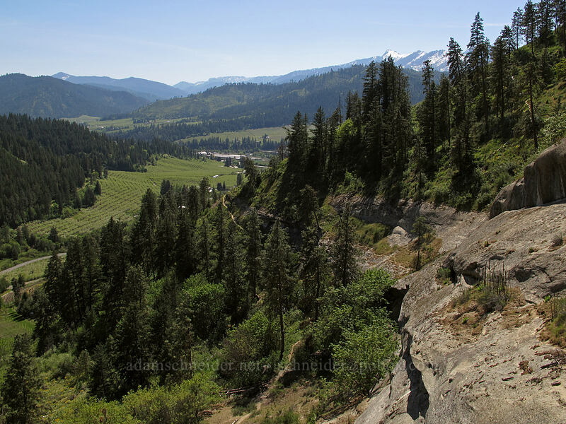 cliffs & the Wenatchee Valley [Sauer's Mountain Trail, Peshastin, Chelan County, Washington]