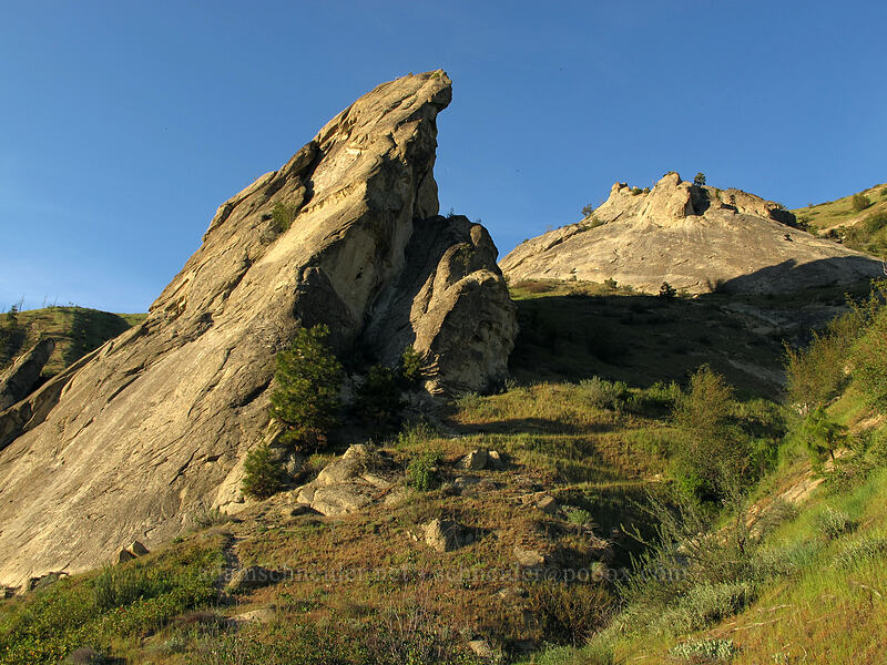 Grand Central Tower & Sunset Slab [Peshastin Pinnacles State Park, Chelan County, Washington]