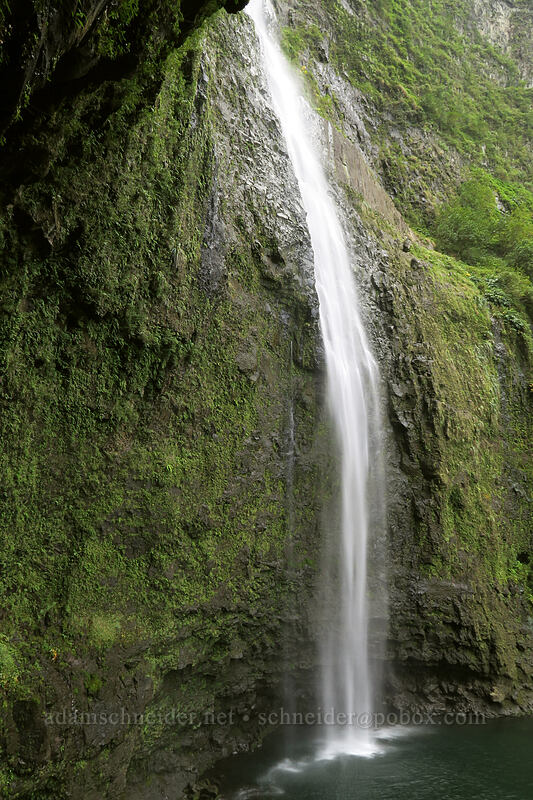 Hanakapi'ai Falls [Hanakapi'ai Falls Trail, Na Pali Coast State Park, Kaua'i, Hawaii]