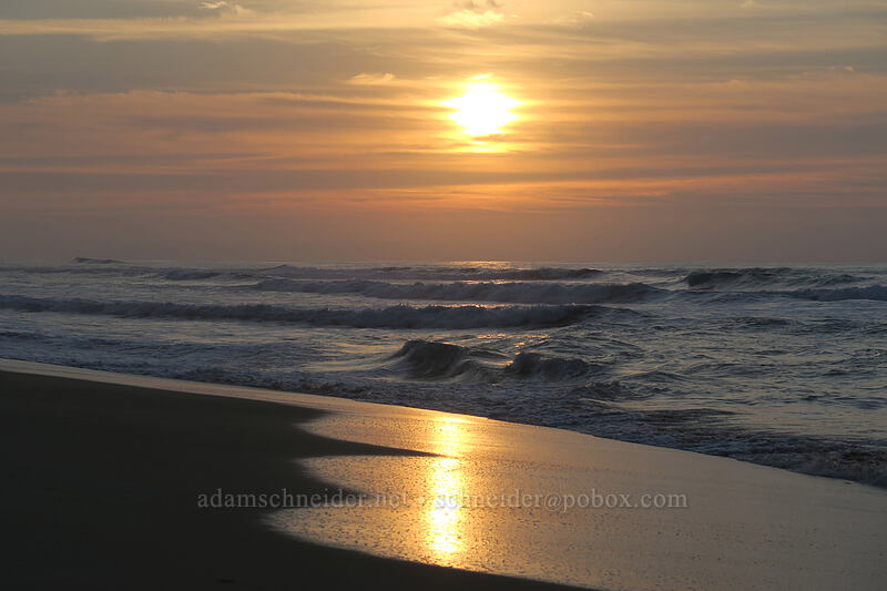 Polihale sunset [Polihale Beach, Polihale State Park, Kaua'i, Hawaii]