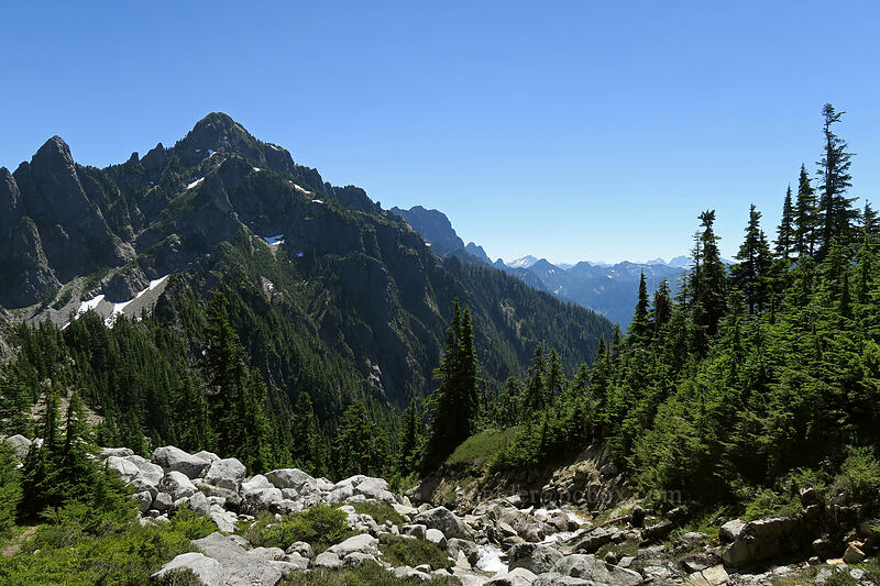 Morning Star Peak [Vesper Basin, Mount Baker-Snoqualmie National Forest, Snohomish County, Washington]