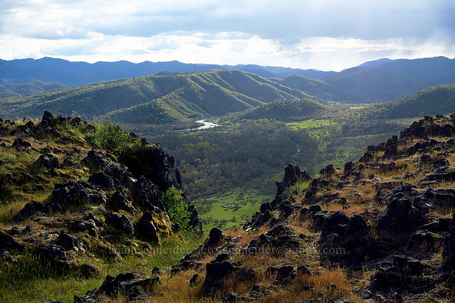 Blackwell Hill & the Rogue River [Lower Table Rock, Jackson County, Oregon]