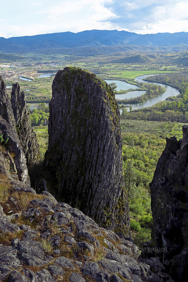 basalt pinnacle [Lower Table Rock, Jackson County, Oregon]