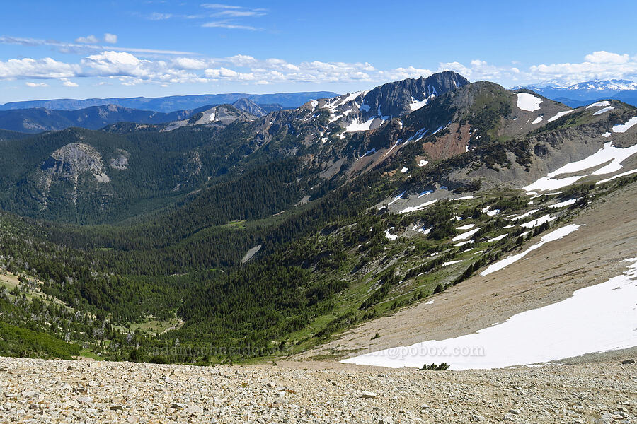 Bismarck Peak & Hindoo Creek Valley [Mt. Aix Trail, William O. Douglas Wilderness, Yakima County, Washington]