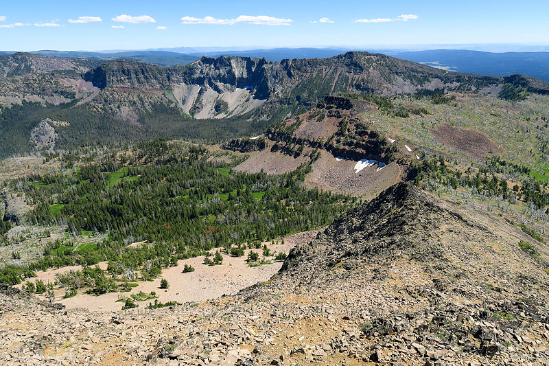 Peak 8452, Indian Springs Butte, & Strawberry Basin [Strawberry Mountain, Strawberry Mountain Wilderness, Grant County, Oregon]