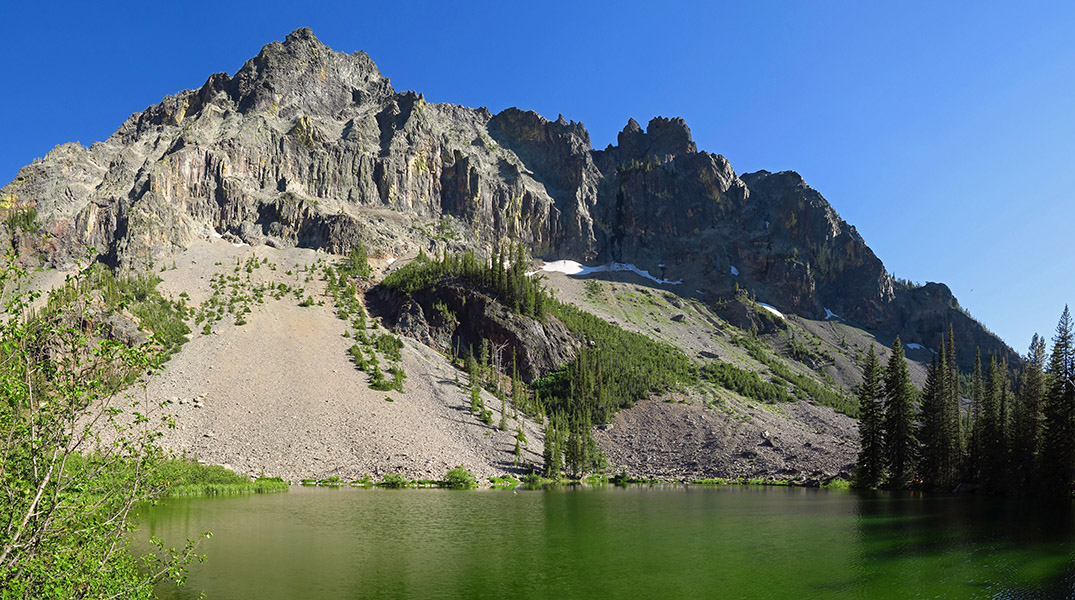 Little Strawberry Lake panorama [Little Strawberry Trail, Strawberry Mountain Wilderness, Grant County, Oregon]