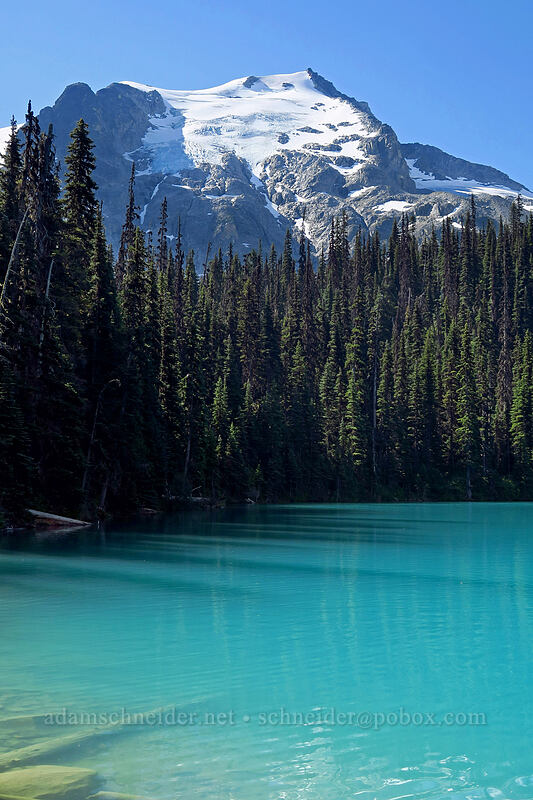 Slalok Mountain & Middle Joffre Lake [Joffre Lakes Trail, Joffre Lakes Provincial Park, British Columbia, Canada]