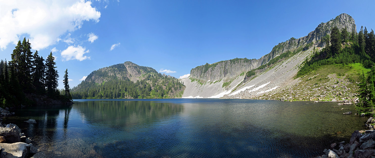 Mazama Dome, Table Mountain, & Iceberg Lake panorama [Chain Lakes Trail, Mount Baker Wilderness, Whatcom County, Washington]