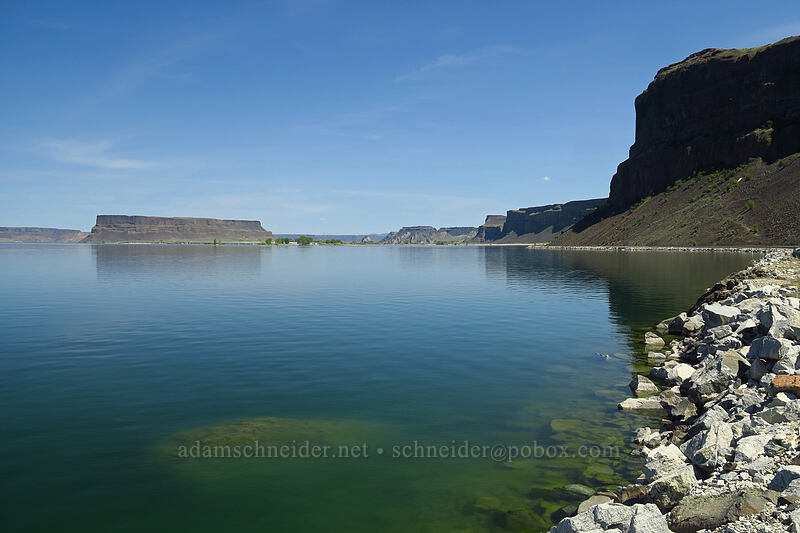 Steamboat Rock & Banks Lake [SR-155, Grant County, Washington]