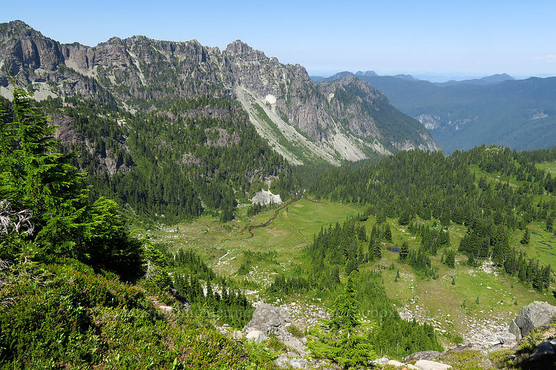 Mist Park & Mother Mountain [Knapsack Pass Trail, Mount Rainier National Park, Pierce County, Washington]