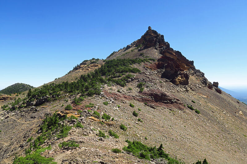6855' ridge east of Three-Fingered Jack [Three-Fingered Jack's east ridge, Mt. Jefferson Wilderness, Jefferson County, Oregon]