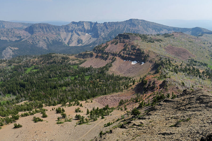 Strawberry Basin [Strawberry Mountain, Strawberry Mountain Wilderness, Grant County, Oregon]