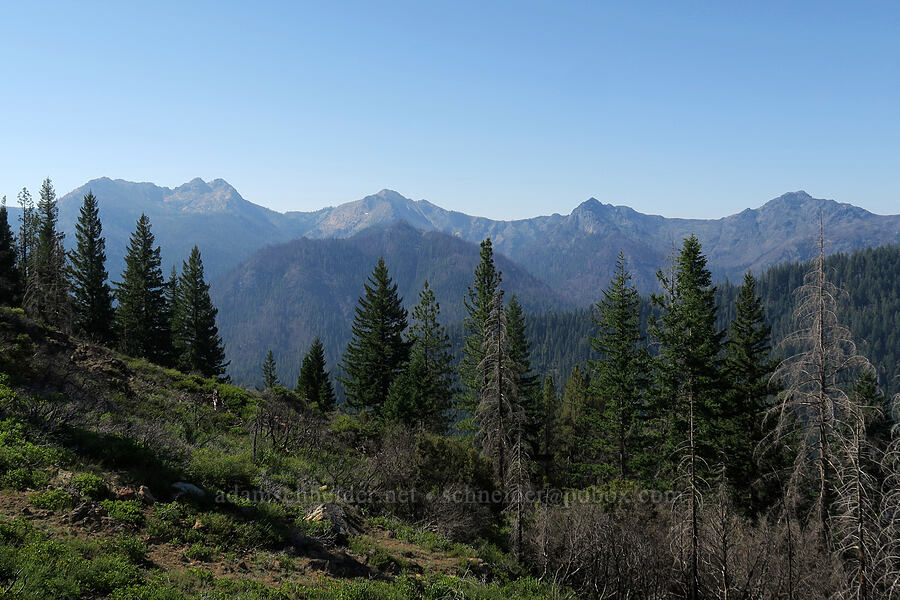 Red Butte, Kangaroo Mountain, Desolation Peak, & Rattlesnake Mountain [Whisky Ridge Viewpoint, Rogue River-Siskiyou National Forest, Siskiyou County, California]