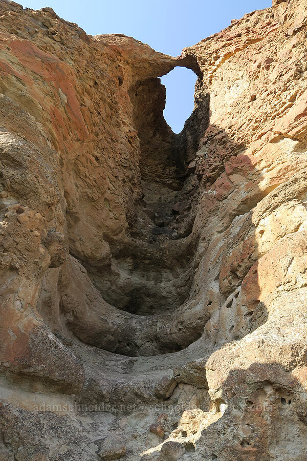Clarno Arch [Arch Trail, John Day Fossil Beds National Monument, Wheeler County, Oregon]