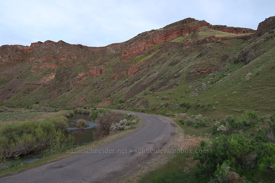twilight cliffs [Owyhee Lake Road, Malheur County, Oregon]