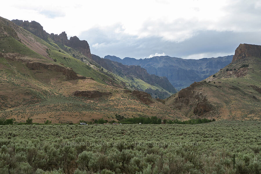 Pike Creek Canyon [Fields-Folly Farm Road, Harney County, Oregon]