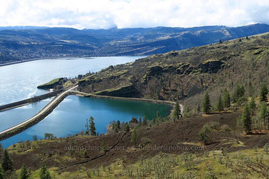 Rowland Lake & the Labyrinth [Rowland Wall, Gifford Pinchot National Forest, Klickitat County, Washington]