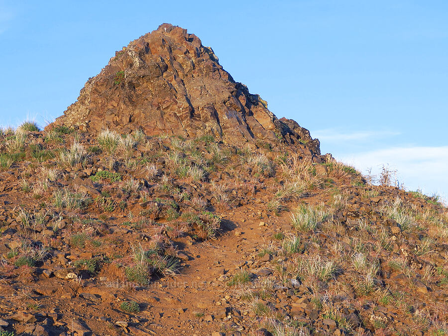 Lion Rock [Lion Rock, Okanogan-Wenatchee National Forest, Kittitas County, Washington]