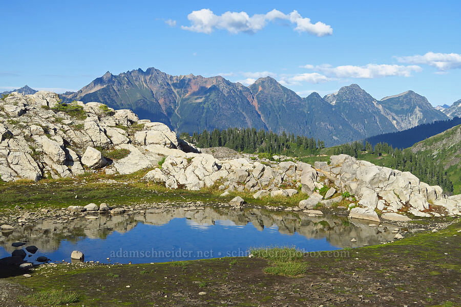 Nooksack Ridge & a tarn [Table Mountain, Mt. Baker-Snoqualmie National Forest, Whatcom County, Washington]