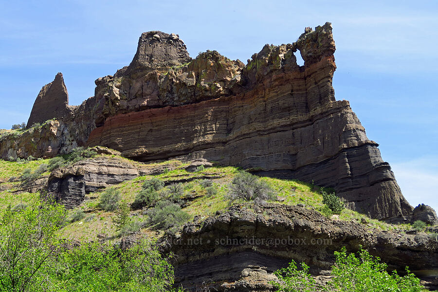 hoodoos [Alder Springs Trail, Deschutes Canyon-Steelhead Falls WSA, Jefferson County, Oregon]